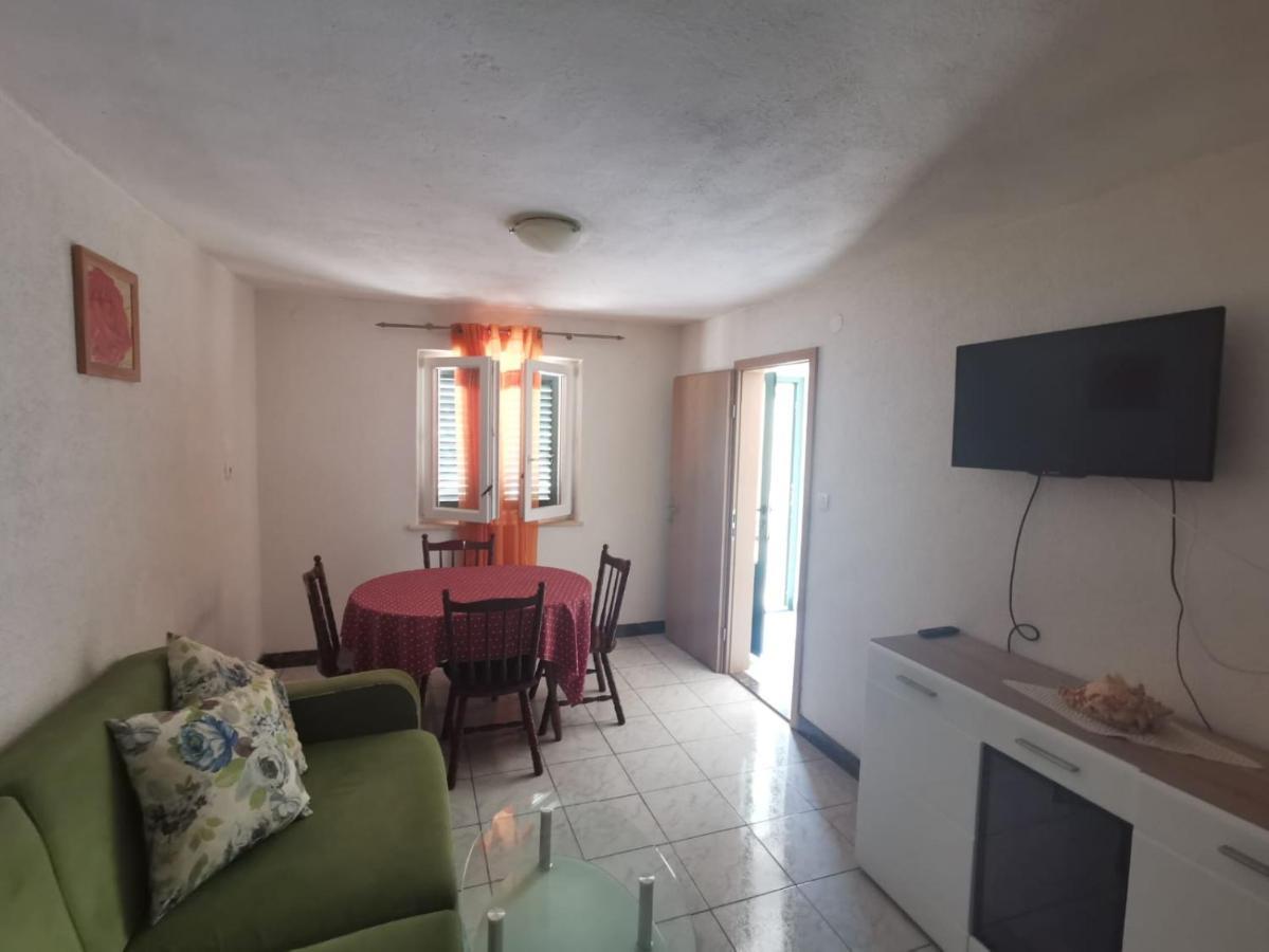 Apartmani Franceska Бол Экстерьер фото