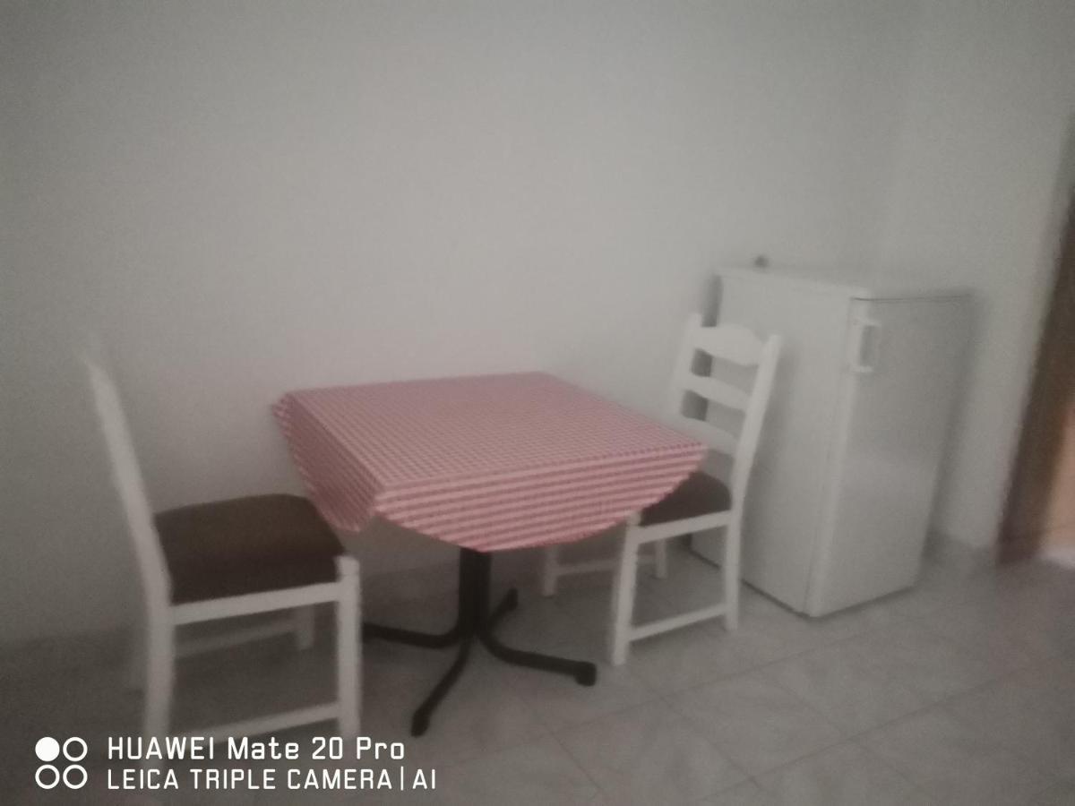 Apartmani Franceska Бол Экстерьер фото