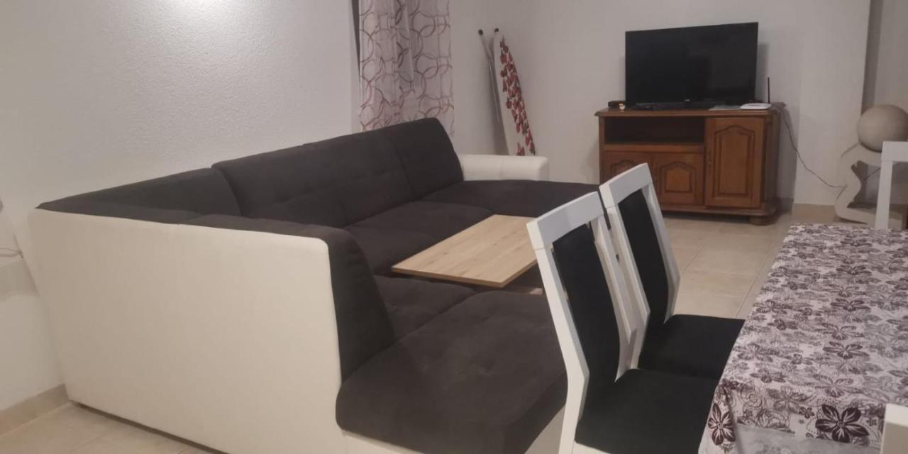 Apartmani Franceska Бол Экстерьер фото